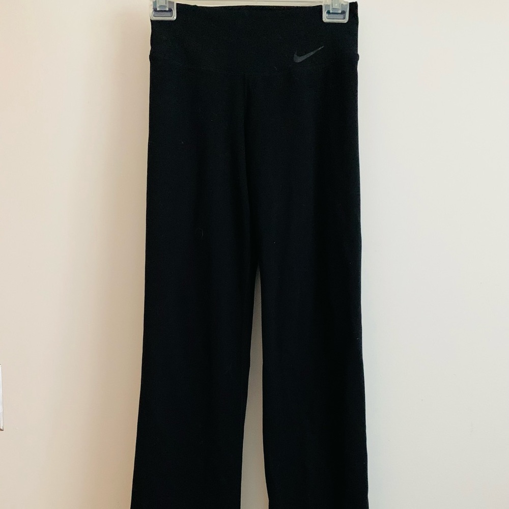 Athletic leggings for sale!